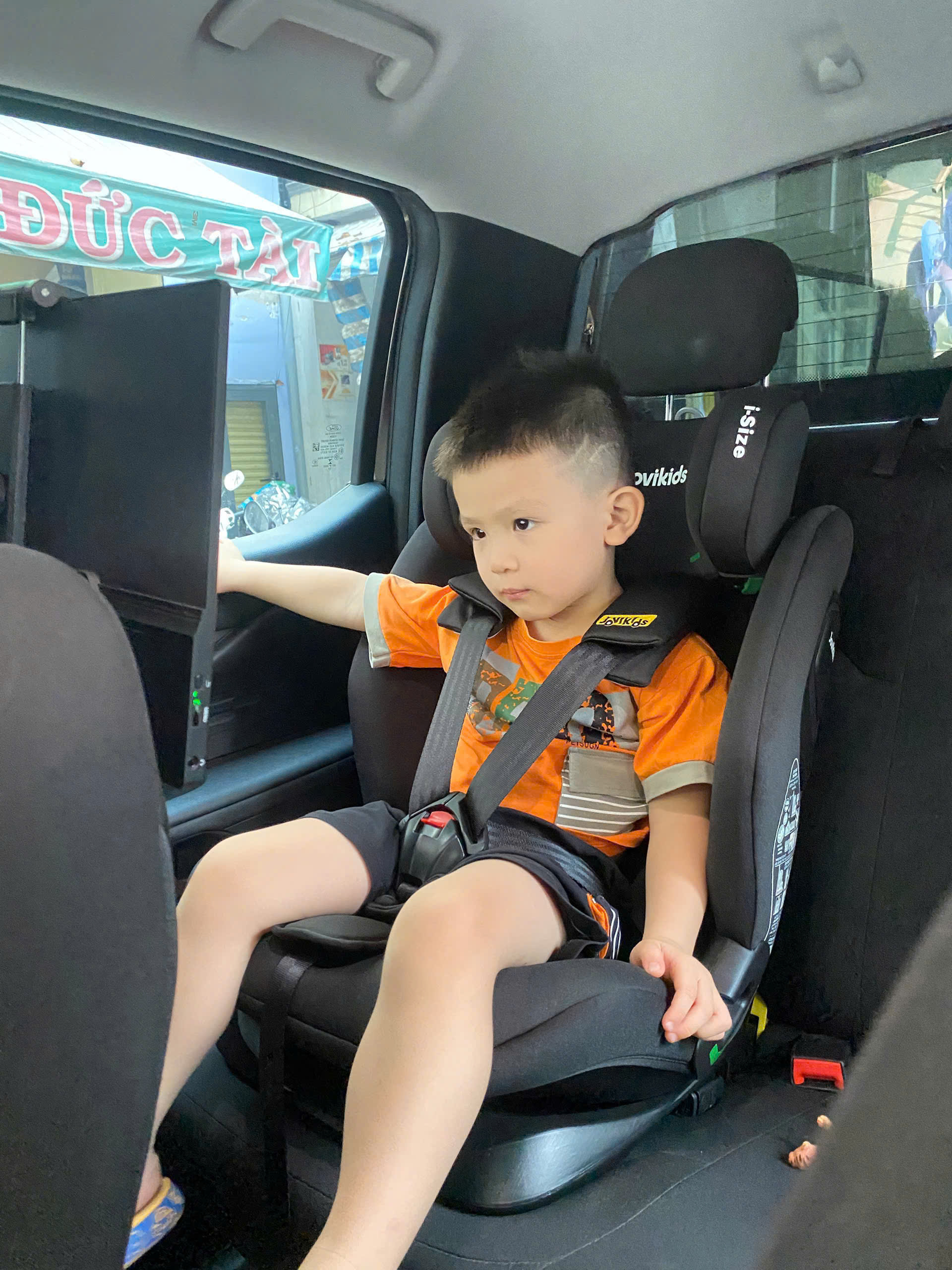 Jovikids - Nhà cung cấp ghế ô tô cho bé chuẩn R129 Châu Âu